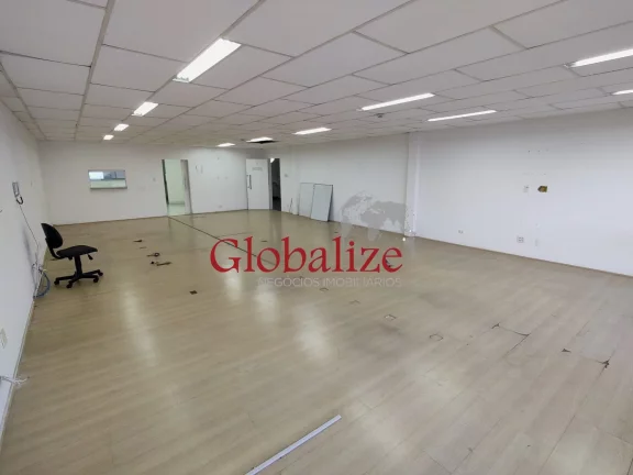 Foto do imóvel LOCAÇÃO DE SALA COMERCIAL DE 220 M2 NO CENTRO DE SANTOS POR R$.3.800,00