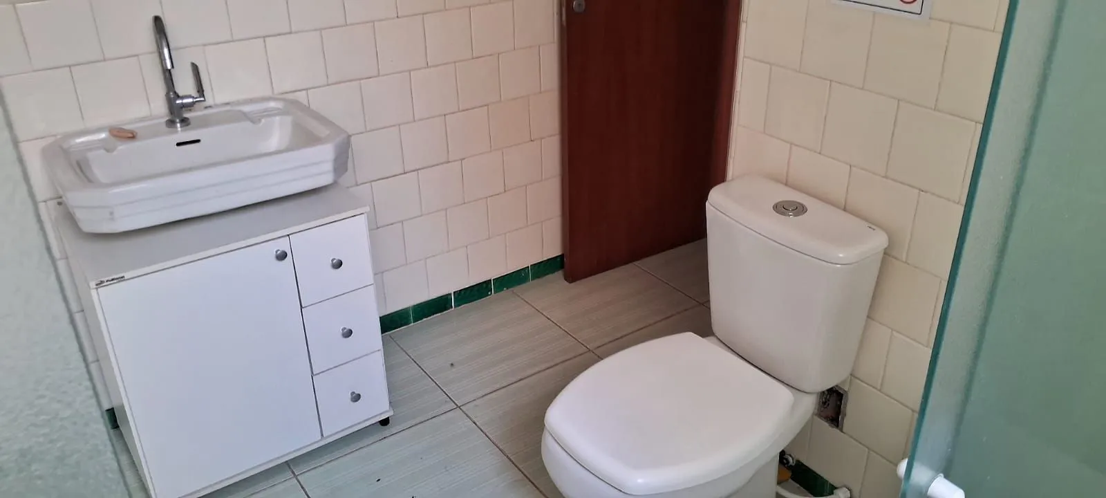 Imagem Casa Comercial Reformada no Bairro Rio Branco