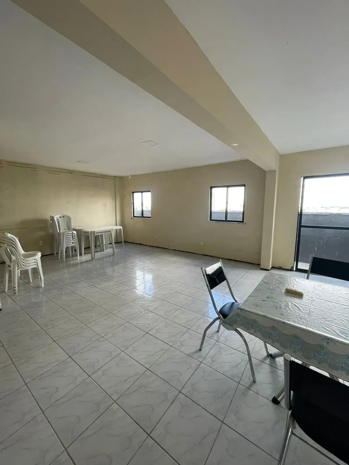 Imagem Apartamento com 2 Quartos à Venda, 60 m² em Presidente Kennedy - Fortaleza