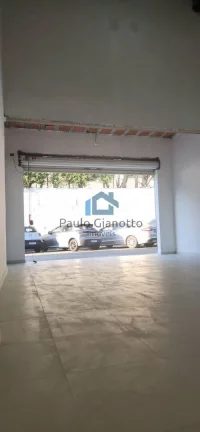 Imagem Salão Comercial no Miolo da Granja Viana
