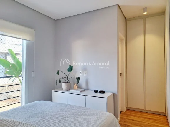 Imagem Casa à venda em condomínio próximo ao Parque Taquaral e Shopping Dom Pedro - reformada, moderna e...