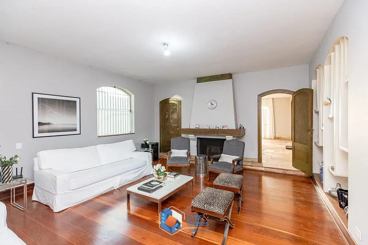 Imagem Casa para venda em Chácara Monte Alegre com 4 quartos, sendo 1 suíte, 450m²