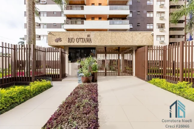 Imagem Apartamento 04 quartos sendo uma suíte, 02 vagas de garagem no Cabral/Ahú em Curitiba PR