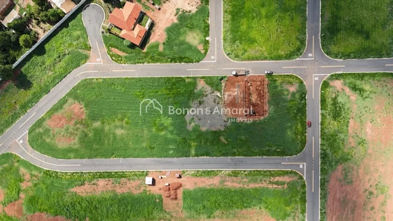 Imagem Terreno à venda no Condomínio Luiza, em Paulínia, com 308 metros quadrados e topografia plana, id...