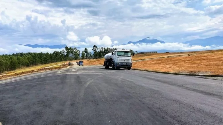 Imagem Terreno à venda, 294 m² - Portal da Mantiqueira - Cruzeiro/SP