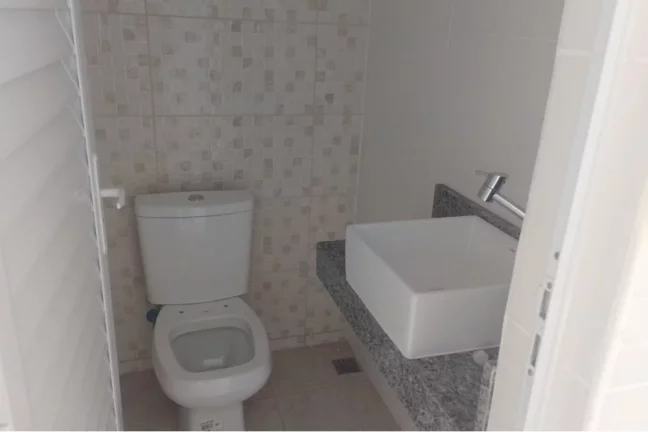 Imagem Casa com 2 quartos para venda em Pedra de Guaratiba.