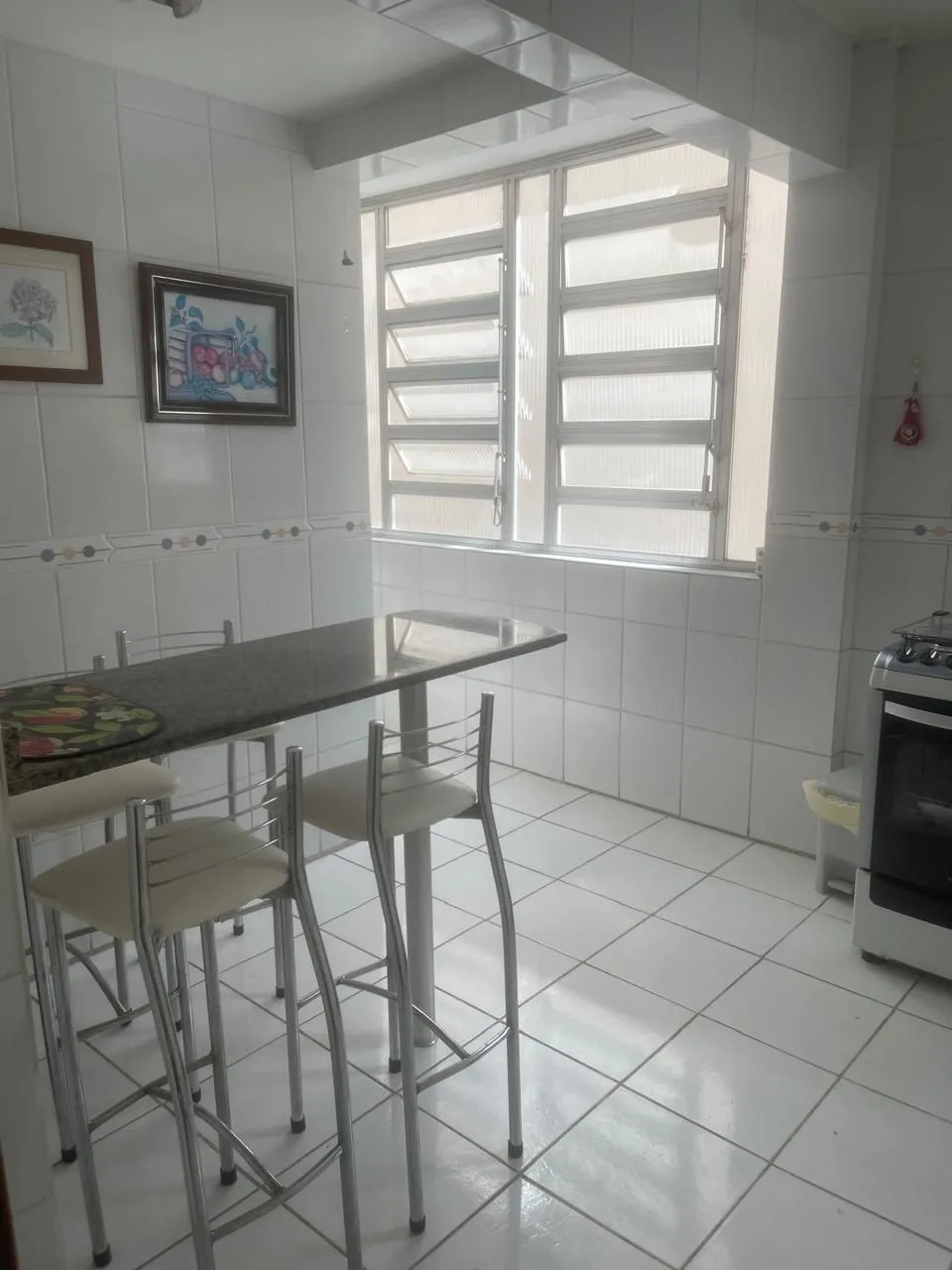 Imagem Apartamento de 3 quartos e 1 vaga garagem no bairro Rio Branco em Porto Alegre