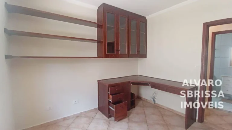 Imagem Excelente Casa térrea -com 3 dormitórios proximó ao centro de Itu