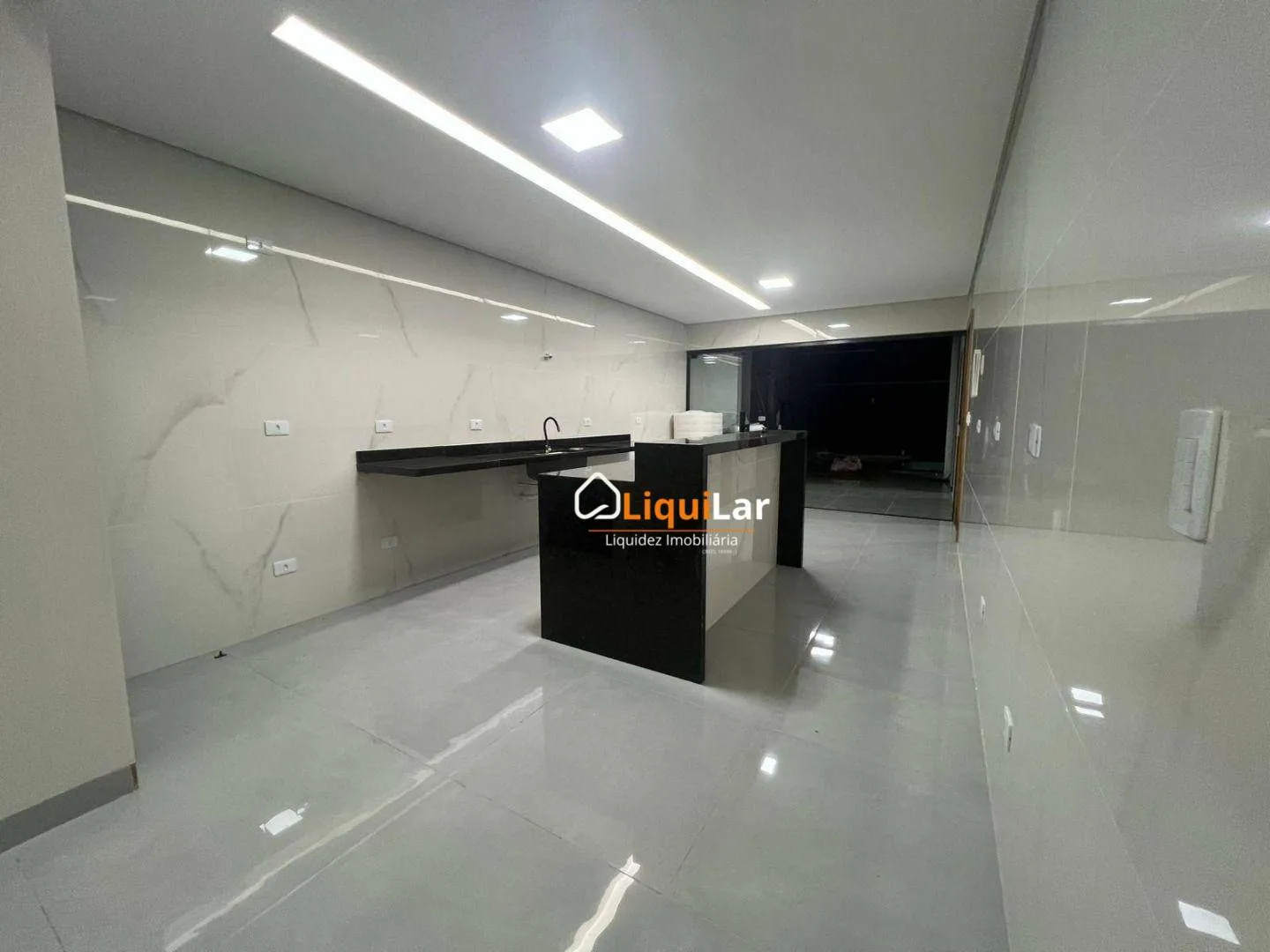 Imagem Casa Térrea à Venda no Rita Vieira com 3 Suítes, Piscina e Varanda Gourmet