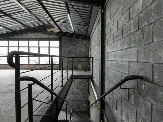 Imagem Aluga-se Galpão Zona Leste