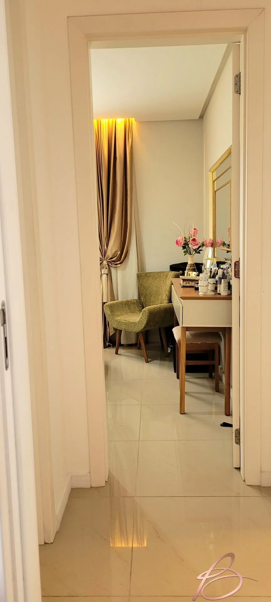 Imagem Apartamento de 2 quartos com 50 M² na parte alta do cordeiros