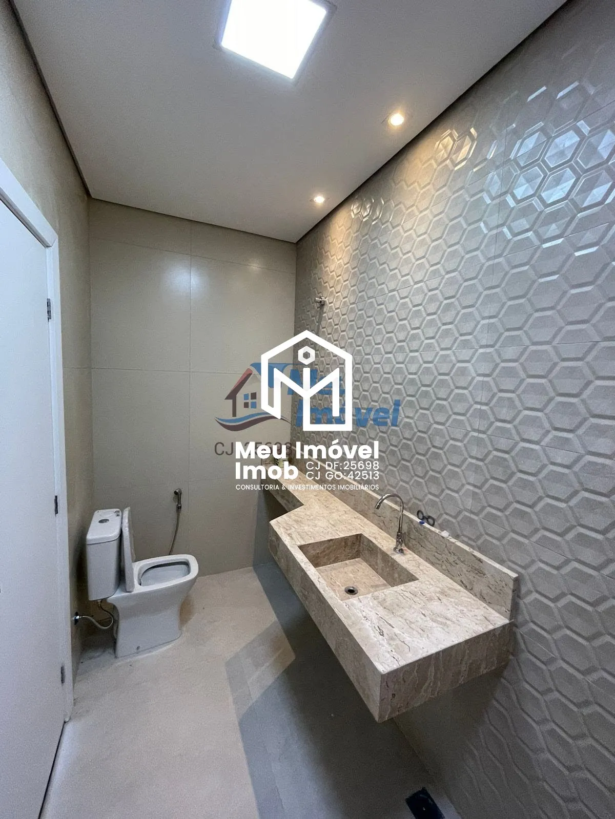 Imagem Casa 4 Quartos 4 suítes Alto Padrão 2 Vagas 260m² Arniqueira