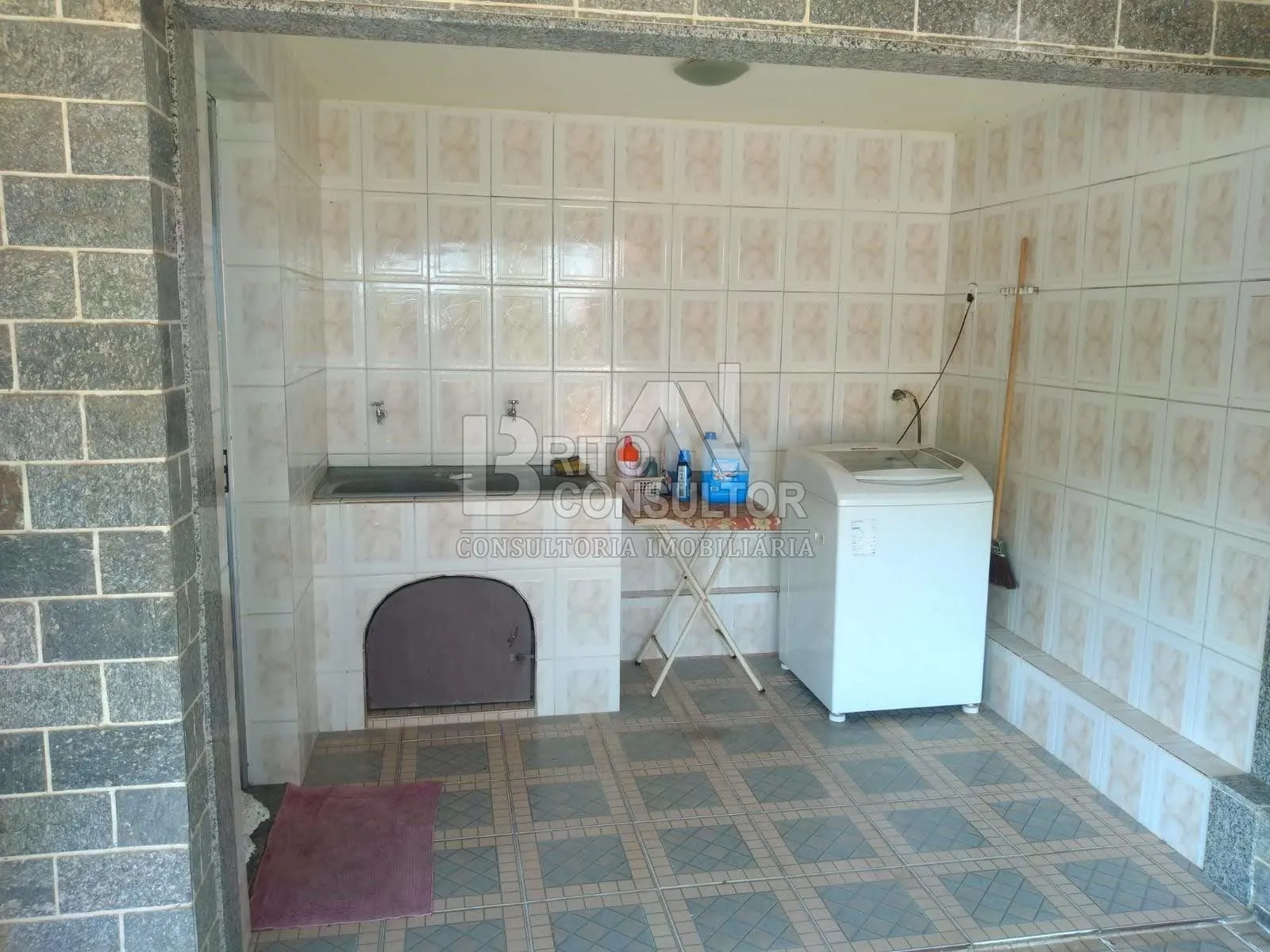 Imagem Vendo Linda Casa Duplex no Bandeirantes, 2 Qts, Suíte, Vaga, Terraço, churras, 157 m² Bandeirantes-São Gonçalo