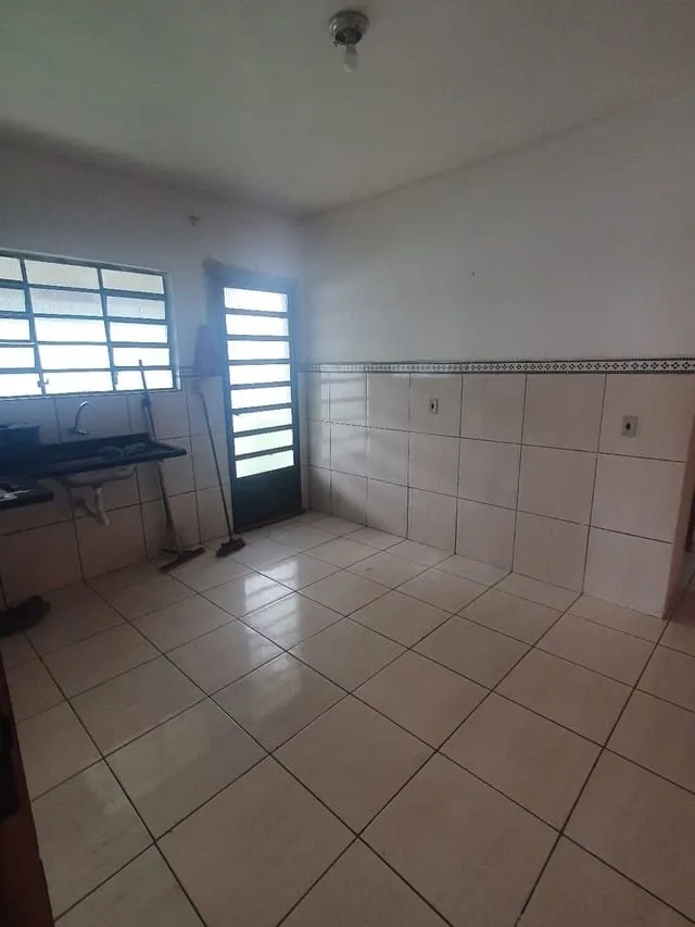 Imagem Casa à venda 2 Quartos, 2 Vagas, Conjunto Residencial Araretama, Pindamonhangaba - SP