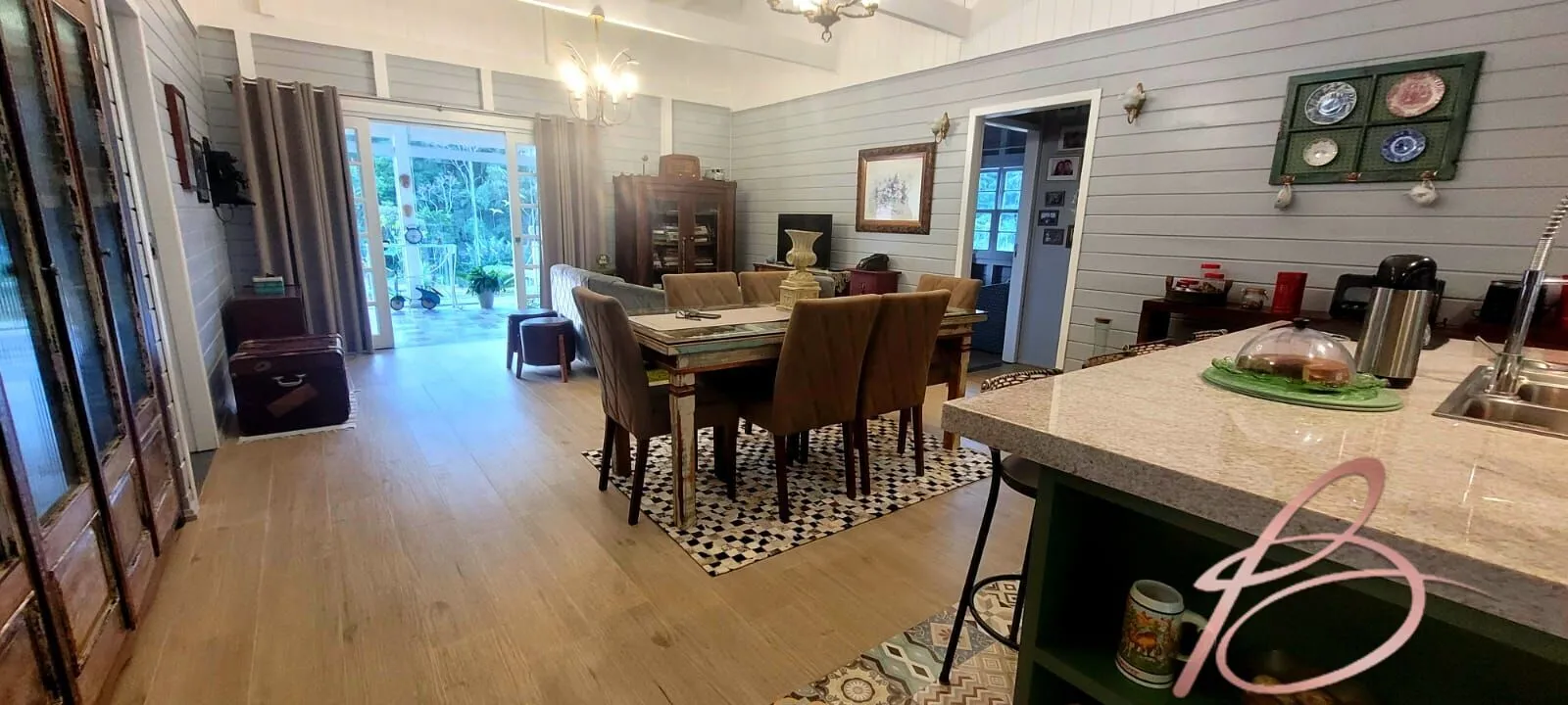 Imagem Chácara com 20.000M² com 2 casas, pomar e açude