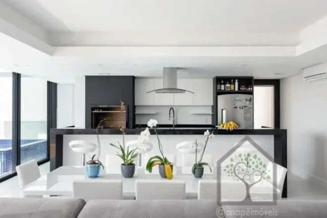 Imagem Casa Alto Padrão na Trindade