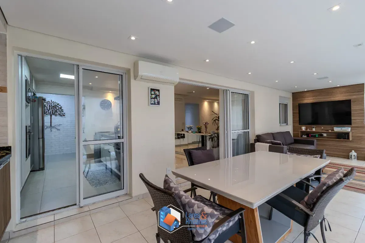 Imagem Apartamento para venda em Santo Amaro com 3 quartos, sendo 1 suíte, 130m²