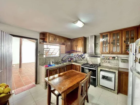 Imagem Casa com 3 quartos (1 suíte) à venda, 478 m² - Vila Real Moinho Velho - Embu das Artes/SP