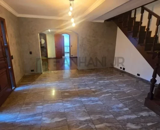Imagem Casa de Luxo à Venda ou Locação em Jardim Paulista, São Paulo-SP: 3 quartos, 3 suítes, 3 salas, 5 banheiros, 4 vagas, 240 m².