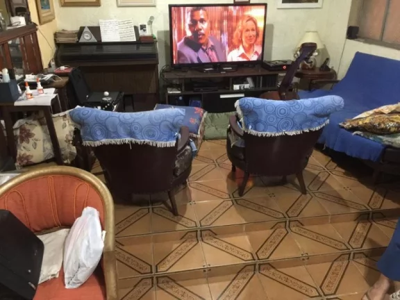 Imagem CASA COM 5 DORMITÓRIOS À VENDA, 347 M² POR R$ 1.100.000,00 - ENCRUZILHADA - SANTOS/SP