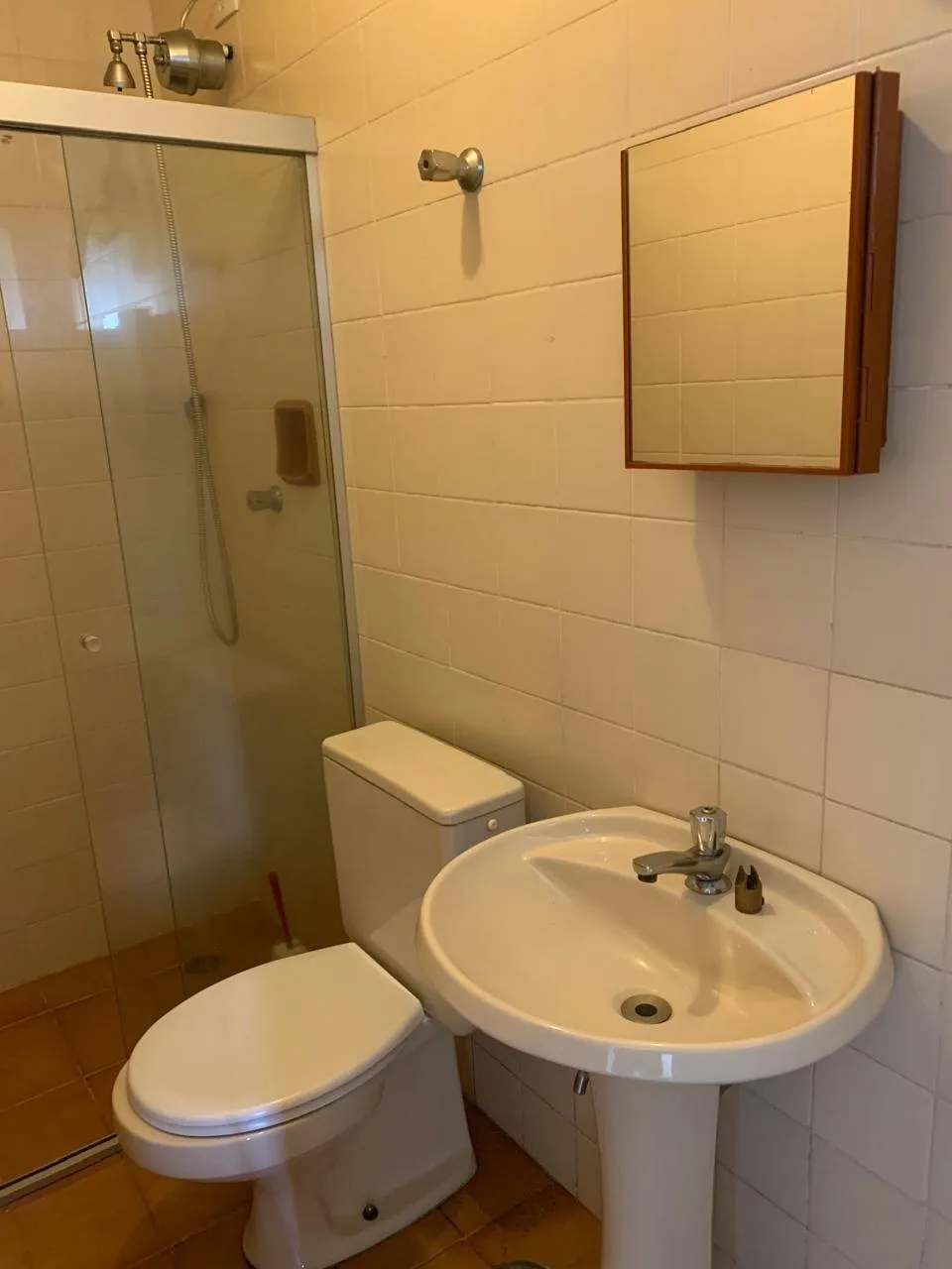 Imagem Apartamento de 4 Quartos (2 Suítes) para Aluguel em Alphaville Empresarial, Barueri - SP