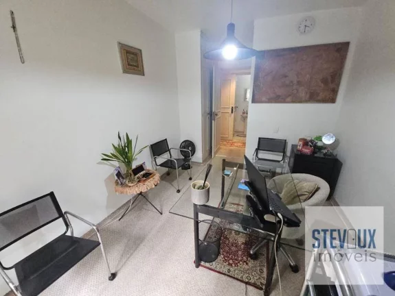 Imagem Amplo Apartamento em Moema Pássaros com 4 Quartos e Varanda, Próximo ao Metrô e Parque Ibirapuera