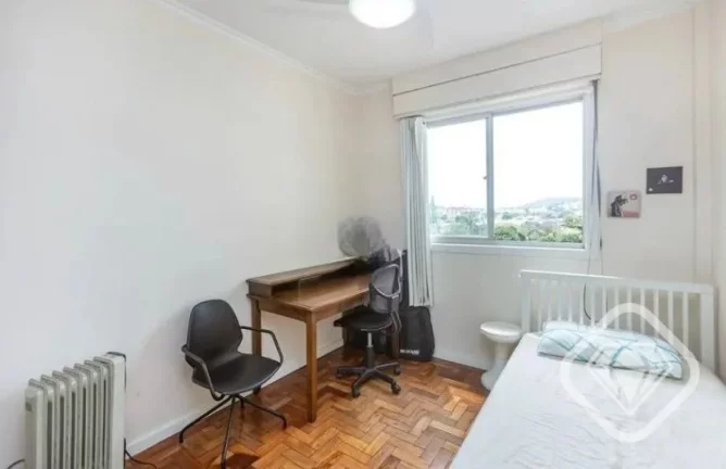 Imagem Um apartamento com o melhor do sol da manhã e muito conforto!

São 3 dormitórios, living para 2 a...