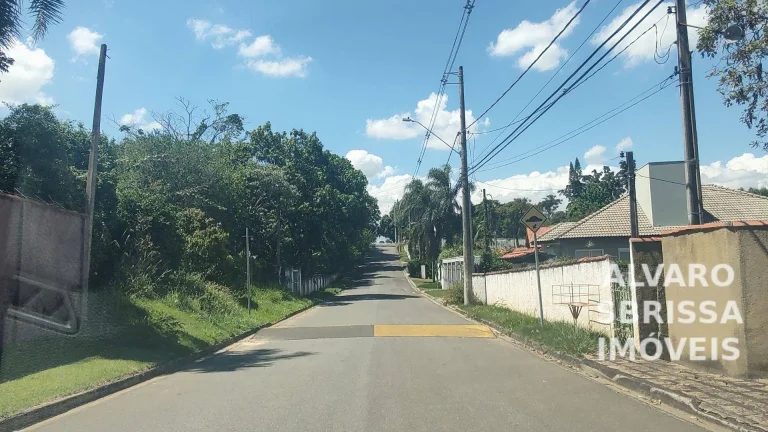 Imagem Chácara com 2800 m2 no Condomínio Chácaras Flórida em Itu SP - Chácara com 2 casas integradas a natureza