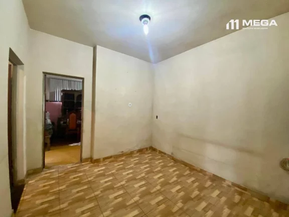 Imagem VENDA - CASA em área comercial com 2 LOJAS e 3 dormitórios à venda, 200 m² por R$ 700.000 - Santana - Cariacica/ES