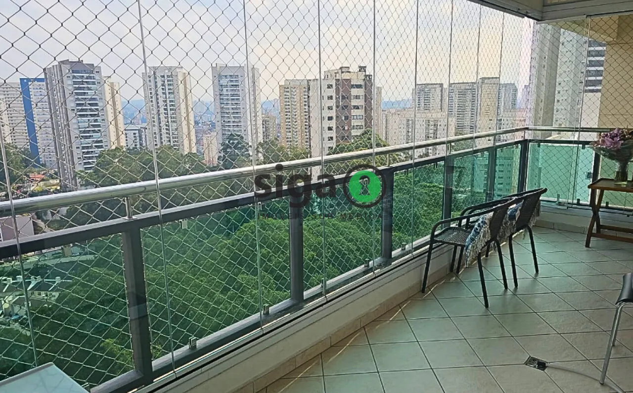 Imagem Apartamento á venda na Vila Andrade, com 130m, 3 suítes e 2 vagas.
