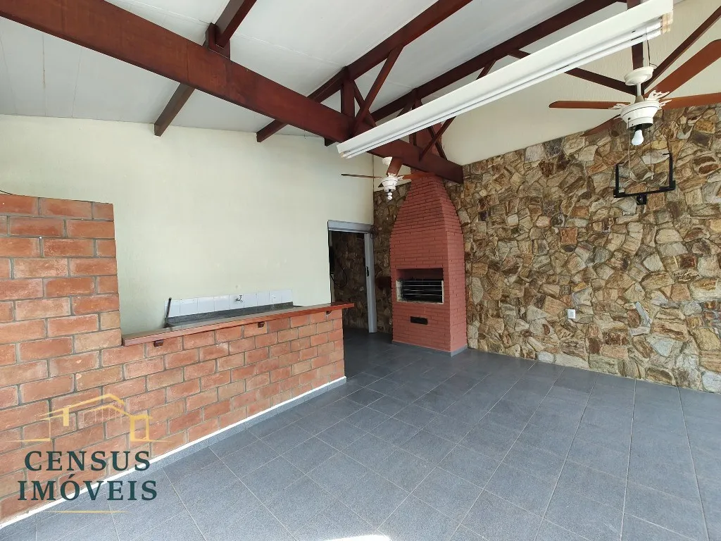 Foto do imóvel: Luxuosa casa à venda em Vinhedo-SP, Condomínio Marambaia: 5 quartos, 2 suítes, 2 salas, 4 banheiros, 4 vagas, 560m². Venha conhecer! em Condomínio Marambaia