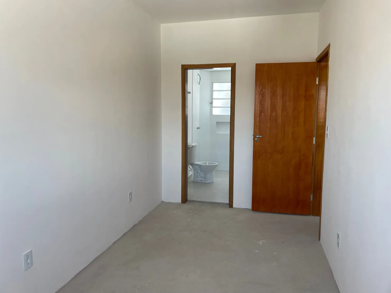 Imagem Apartamento dois dormitórios com suíte e sacada à venda, ótima localização, Bosque da Princesa, Pindamonhangaba, SP