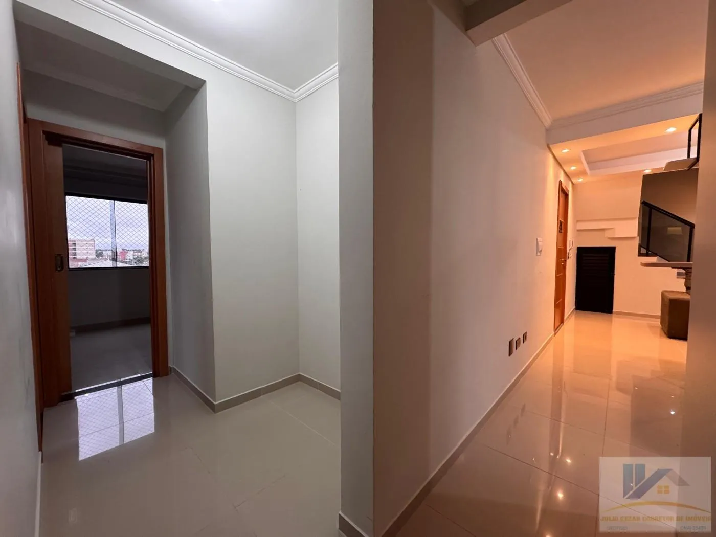 Imagem Cobertura Duplex para Venda em São José dos Pinhais, Cidade jardim, 3 dormitórios, 1 suíte, 2 banheiros, 1 vaga