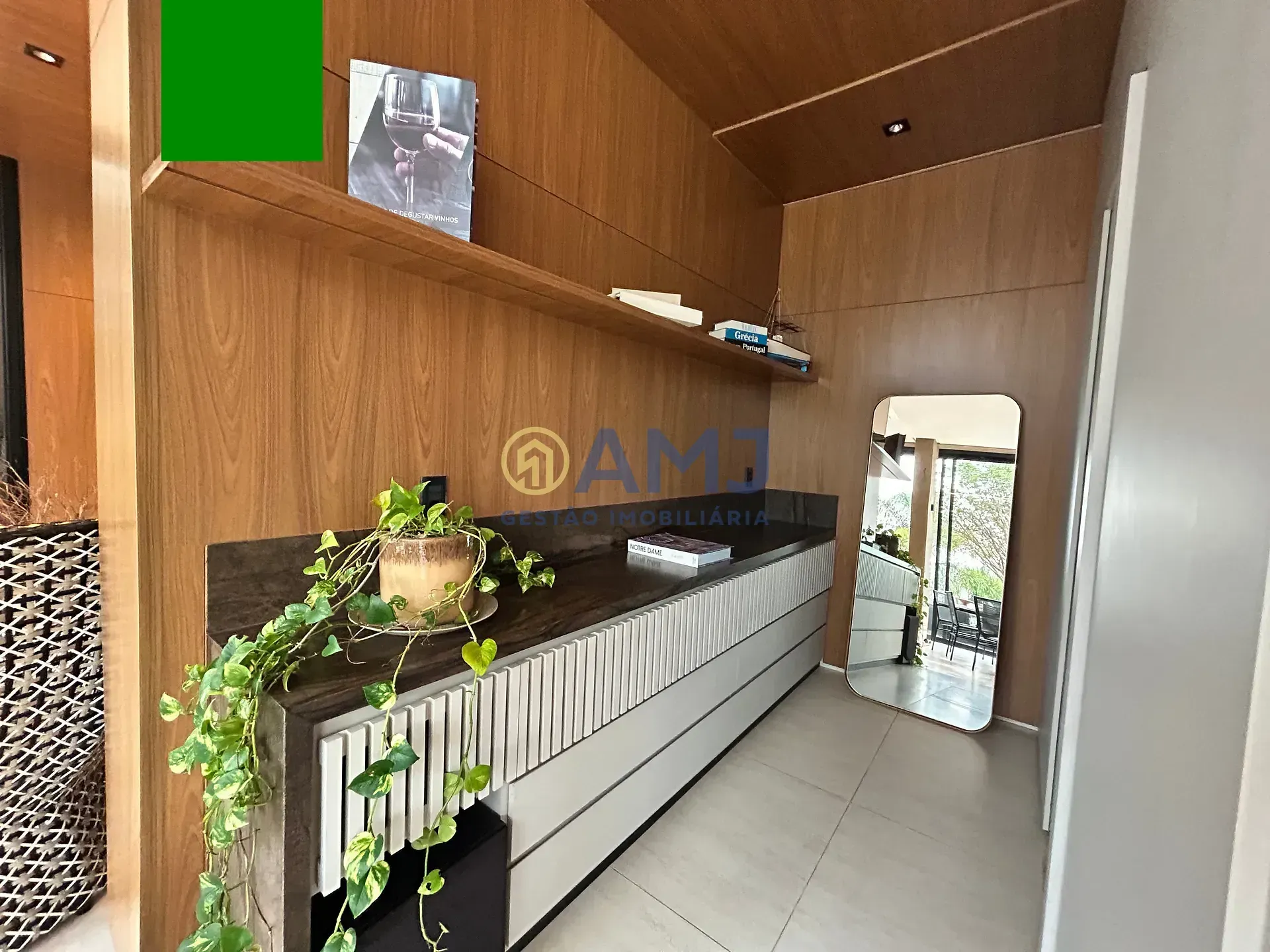 Imagem ALTO PADRÃO MOBILIADA E DECORADA | PORTAL DO SOL MENDANHA - GOIÂNIA