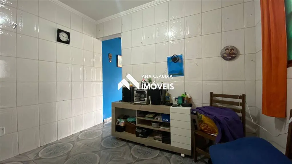 Imagem Casa a venda em Mongaguá litoral de São Paulo, ótima localização próxima a comércios da região casa de praia com jeitinho de interior.