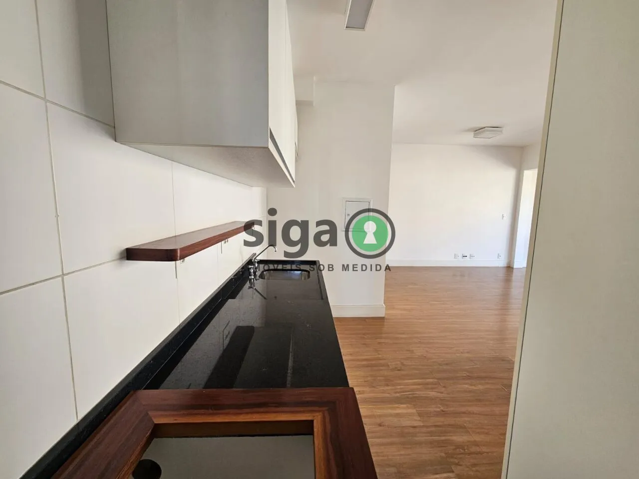 Imagem Apartamento mobiliado para alugar no Condomínio Limited Funchal