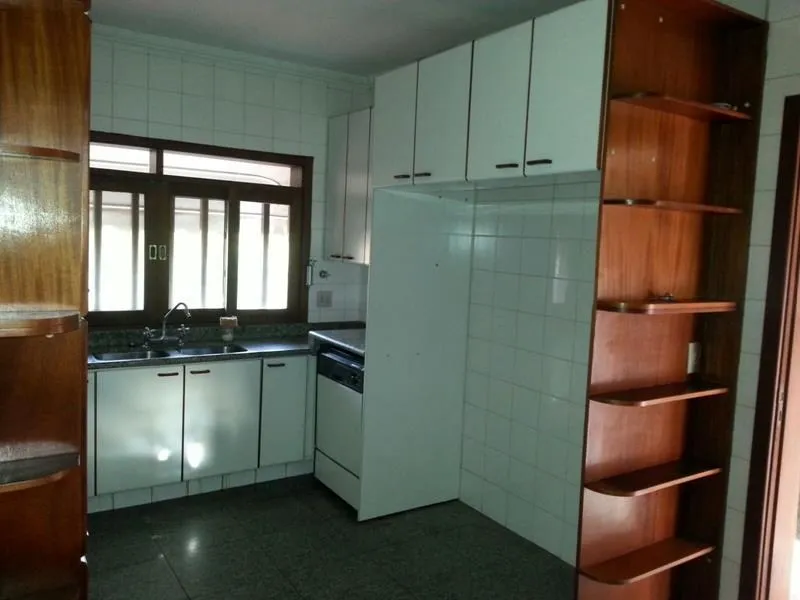 Imagem CASA COMERCIAL PARA LOCAÇÃO E VENDA.