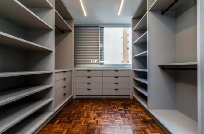 Imagem Apartamento à venda em Itaim Bibi, 2 suítes, 2 banheiros, 1 vaga.