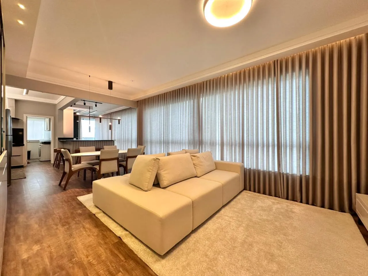 Imagem Apartamento com vista para o mar à venda com 130m2 por R$ 3.200.000,00
