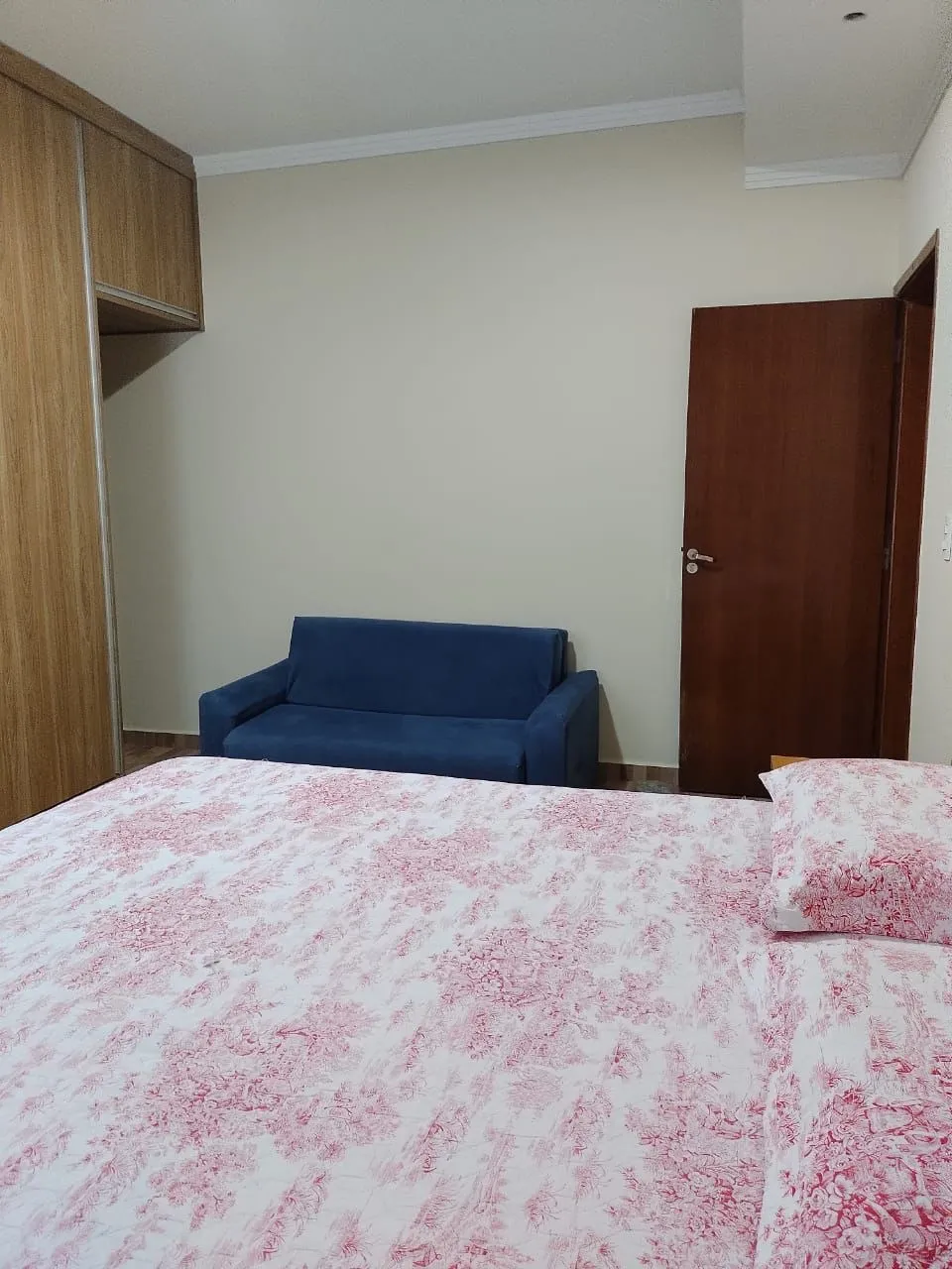Imagem Sobrado Residencial e Comercial: O Espaço Perfeito para Viver e Empreender