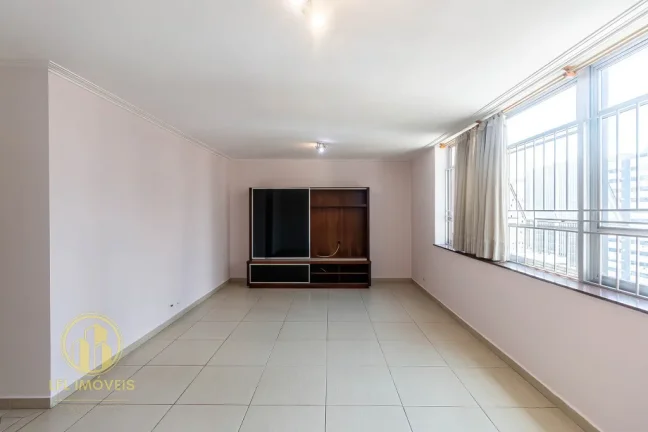 Imagem Apartamento para Venda ou Locação, 2 dormitórios com 1 suíte, 1 vaga. Itaim Bibi
