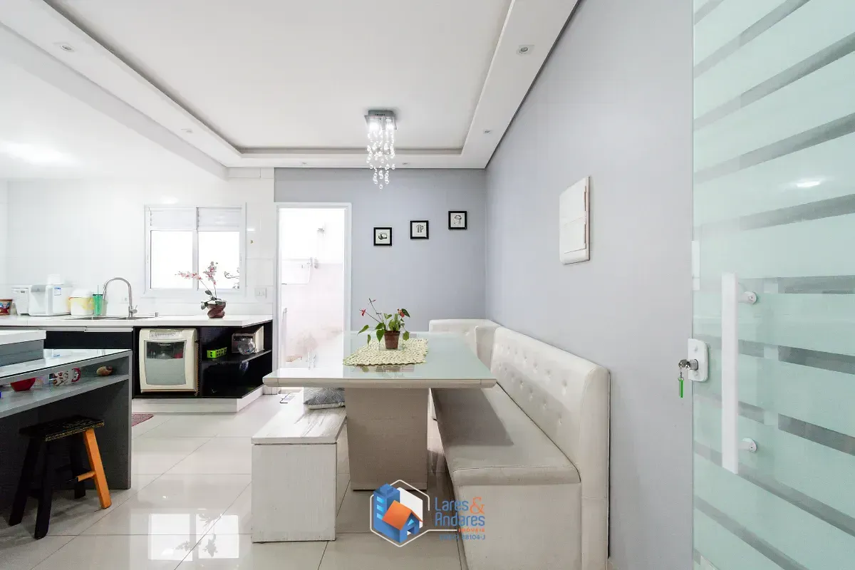 Imagem Casa para venda em Cambuci com 3 quartos, sendo 3 suítes, 187m²