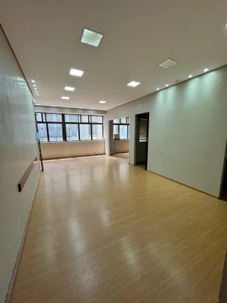 Imagem Sala para venda no bairro Centro Histórico em Porto Alegre