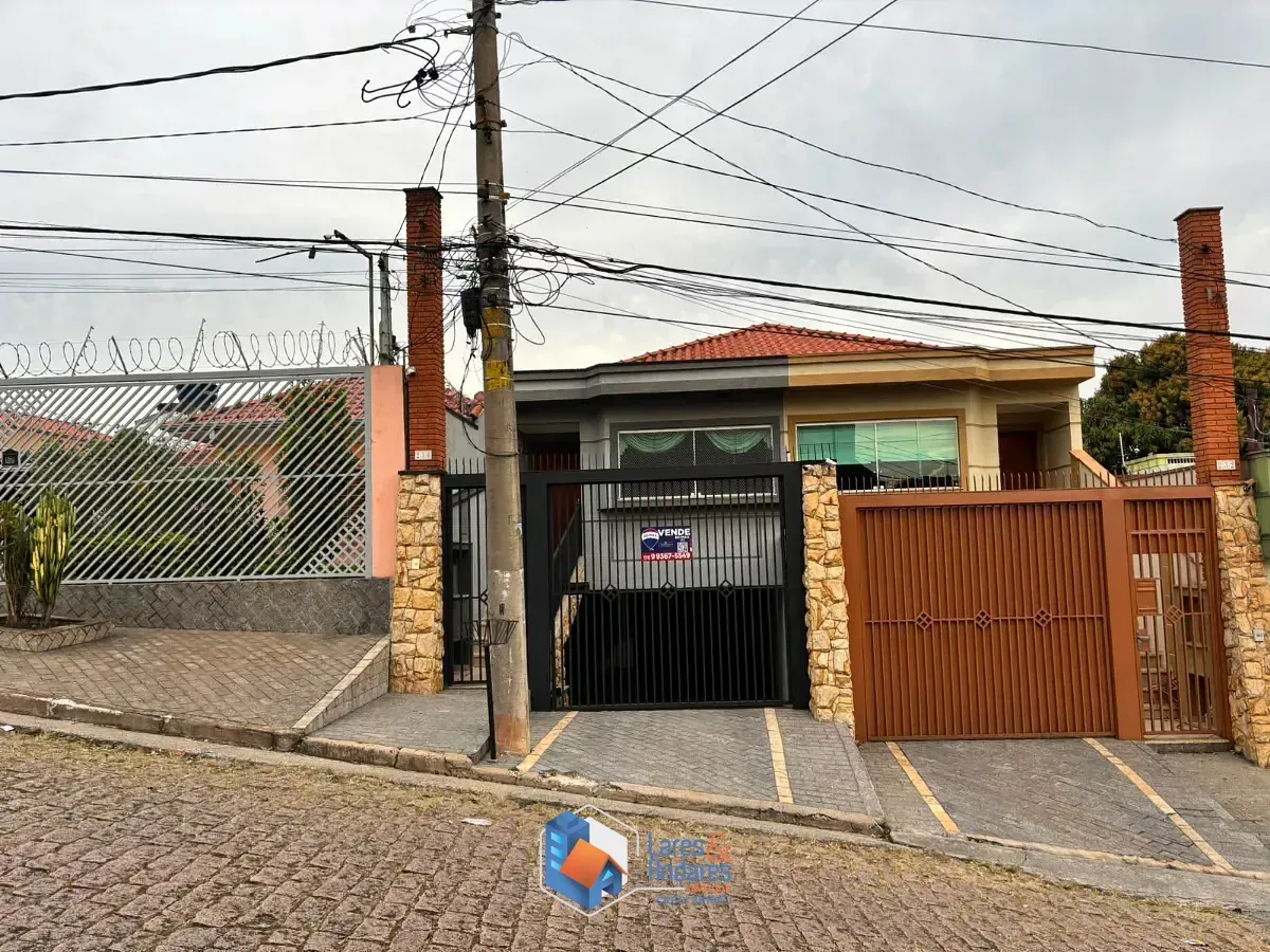 Imagem Sobrado para venda em Jardim Mangalot com 3 quartos, sendo 1 suíte, 193m²