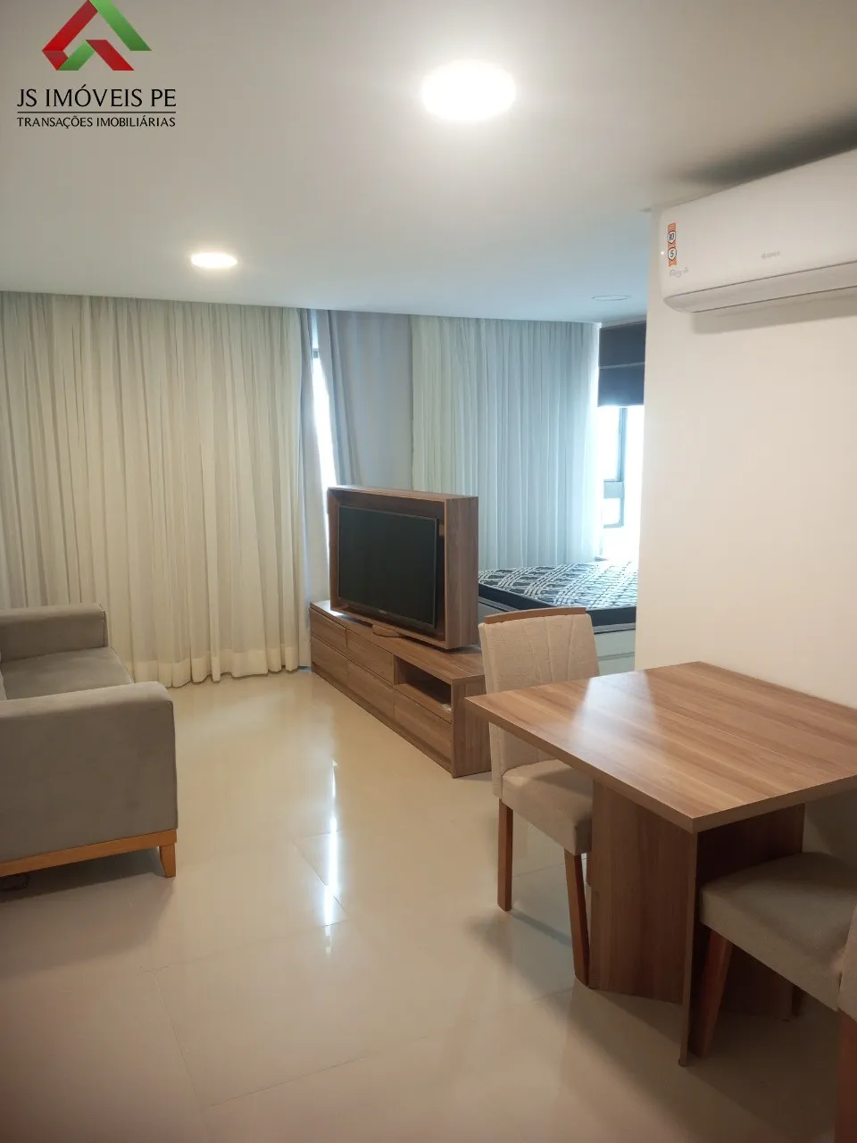 Imagem Imperdível! Apartamento Mobiliado para locação em Piedade, Jaboatão dos Guararapes-PE: 1 quarto, 2 salas, 1 banheiro, 1 vaga de garagem.