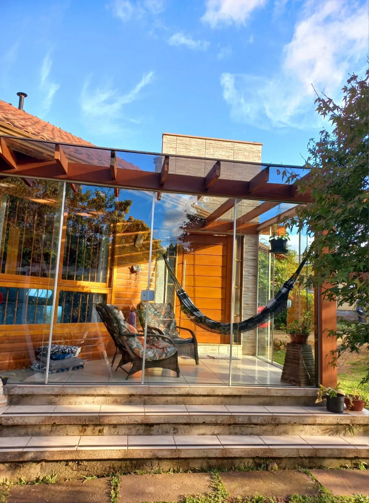 Imagem Excelente casa, 03 dorm com suite, 150 m²