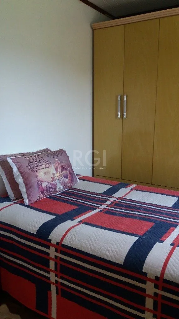 Imagem Casa para Venda - 228m², 3 dormitórios, 3 vagas - Teresópolis