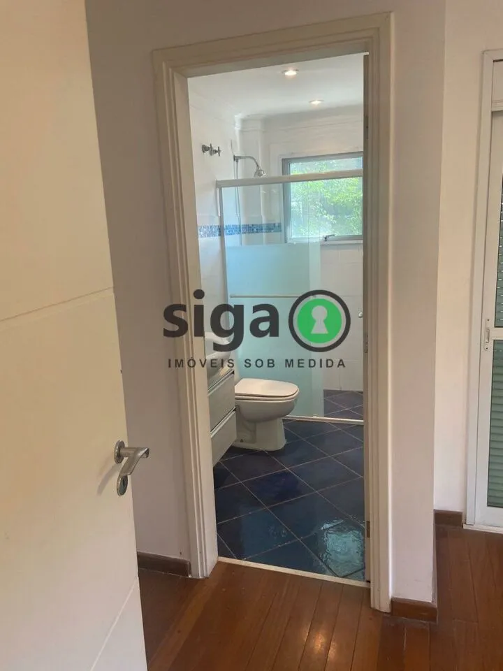Imagem Sobrado em Moema - 250m², 4 quartos, 2 vagas á Venda !!