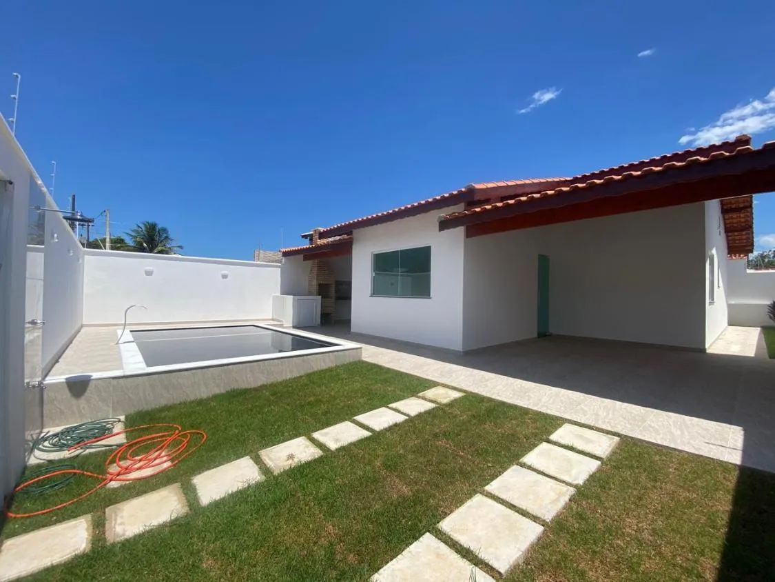 Imagem LINDA CASA NOVA COM PISCINA A 520 METROS DO MAR NO BOPIRANGA