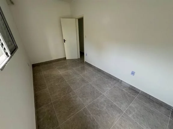 Imagem Casa à Venda em Vila Guilhermina, Praia Grande - SP